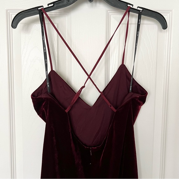 NWOT Bardot Velvet Slip Dress (Wine Red) - size US 8 - Picture 4 of 12